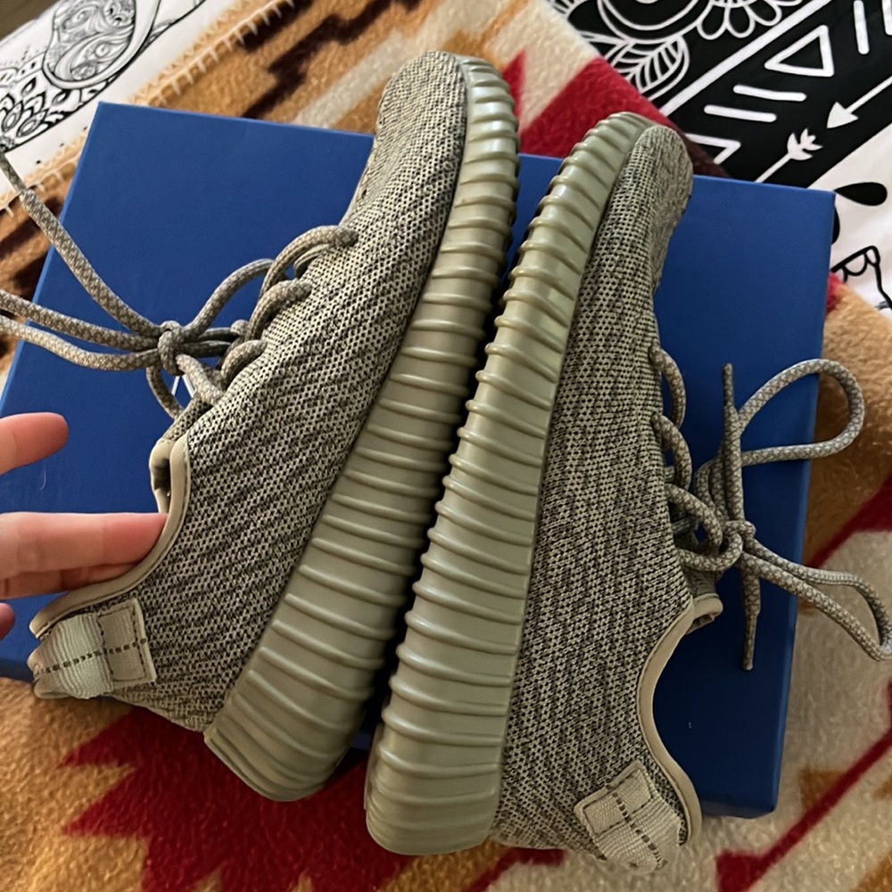 Rare Yeezy’s - Picture 5 of 10